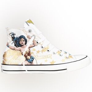 Like New Converse Chuck Taylor All Star High Top Wonder Woman Sneakers